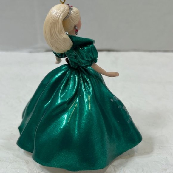 VTG 1995 Holiday Barbie Keepsake Christmas Tree Ornament Handcrafted - Picture 9 of 10